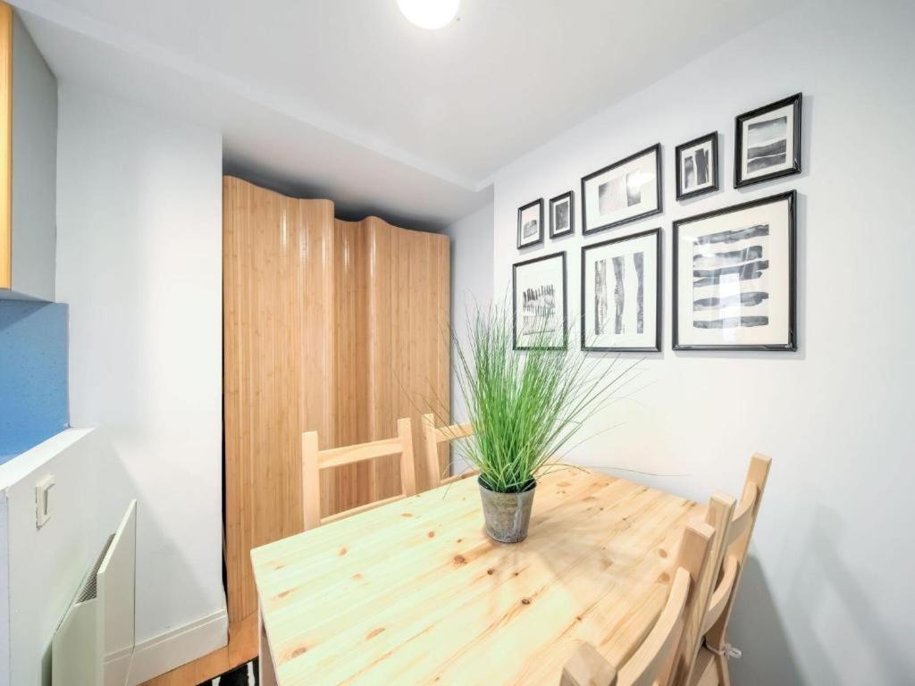 Apartamento Mercaderes ปัมโปลนา ภายนอก รูปภาพ